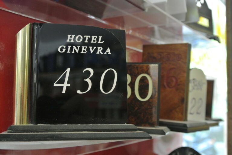 Numero segnaposto per albergo personalizzato